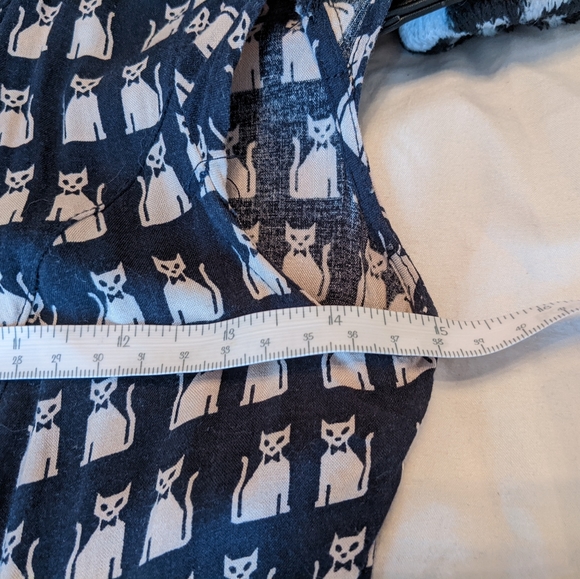 Adorable H&M dress for cat lovers 🐱 size 6 - Picture 3 of 4